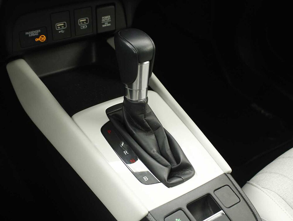 Honda Jazz JAZZ 1.5 I-MMD HEV EXECUTIVE 5P